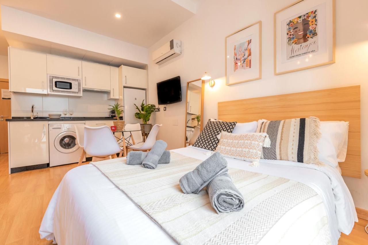 Romantic Studio In The Center By Rems Malaga Bagian luar foto