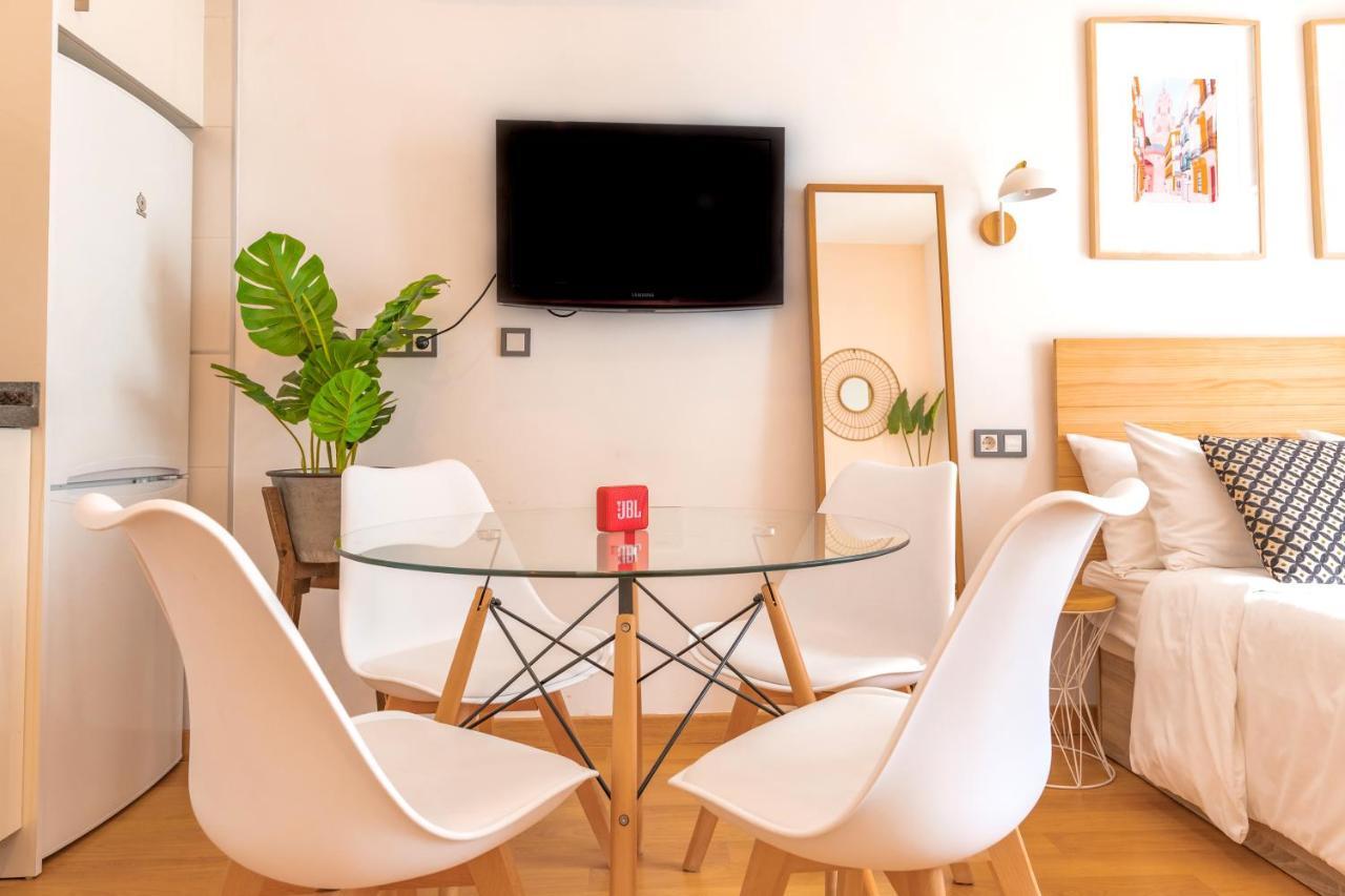 Romantic Studio In The Center By Rems Malaga Bagian luar foto
